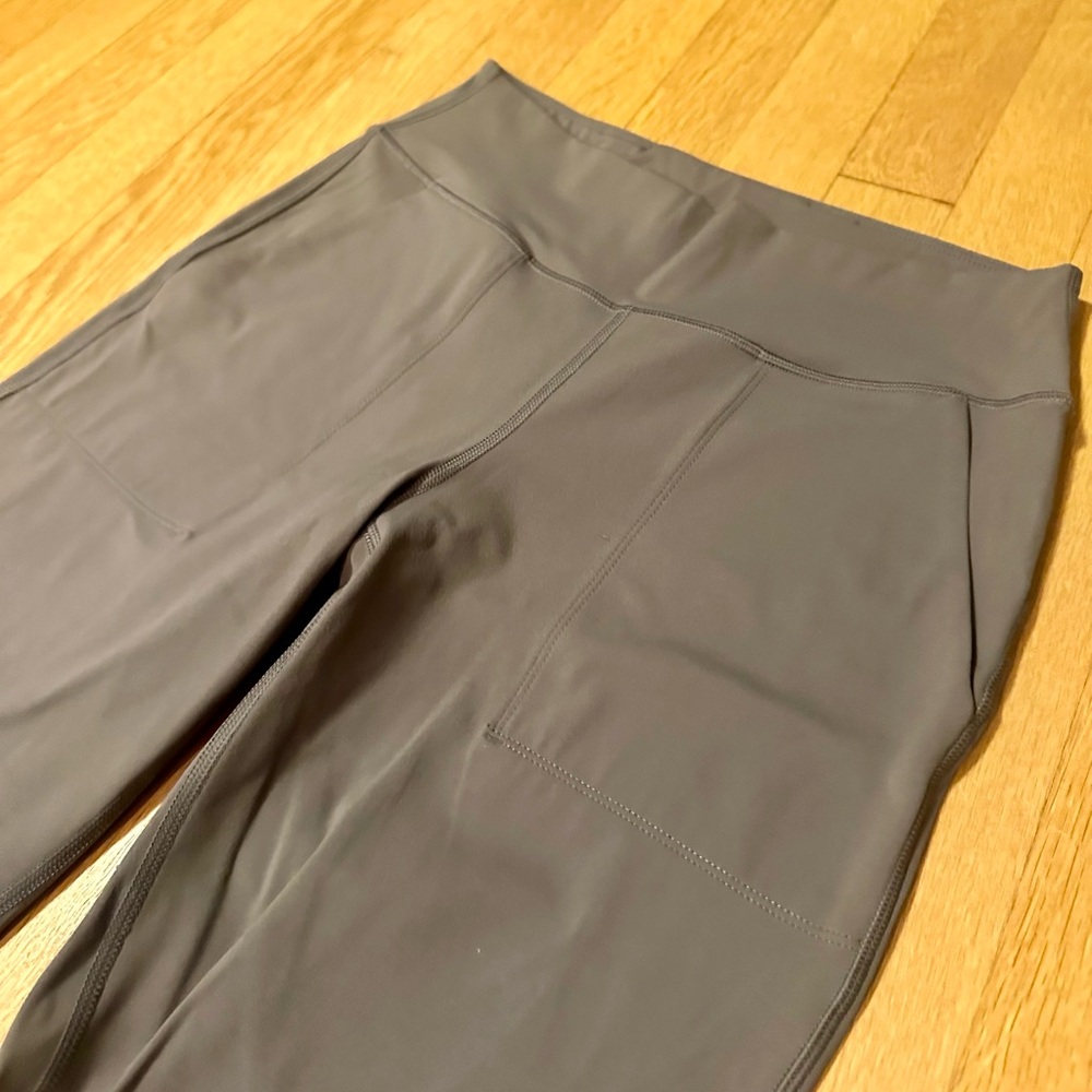 SAAVI Joggers - Picture 2 of 4